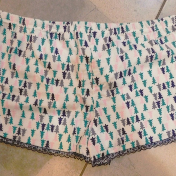 Jasmine Ginger Tree Print Flannel Sleep Shorts XL - Picture 2 of 2